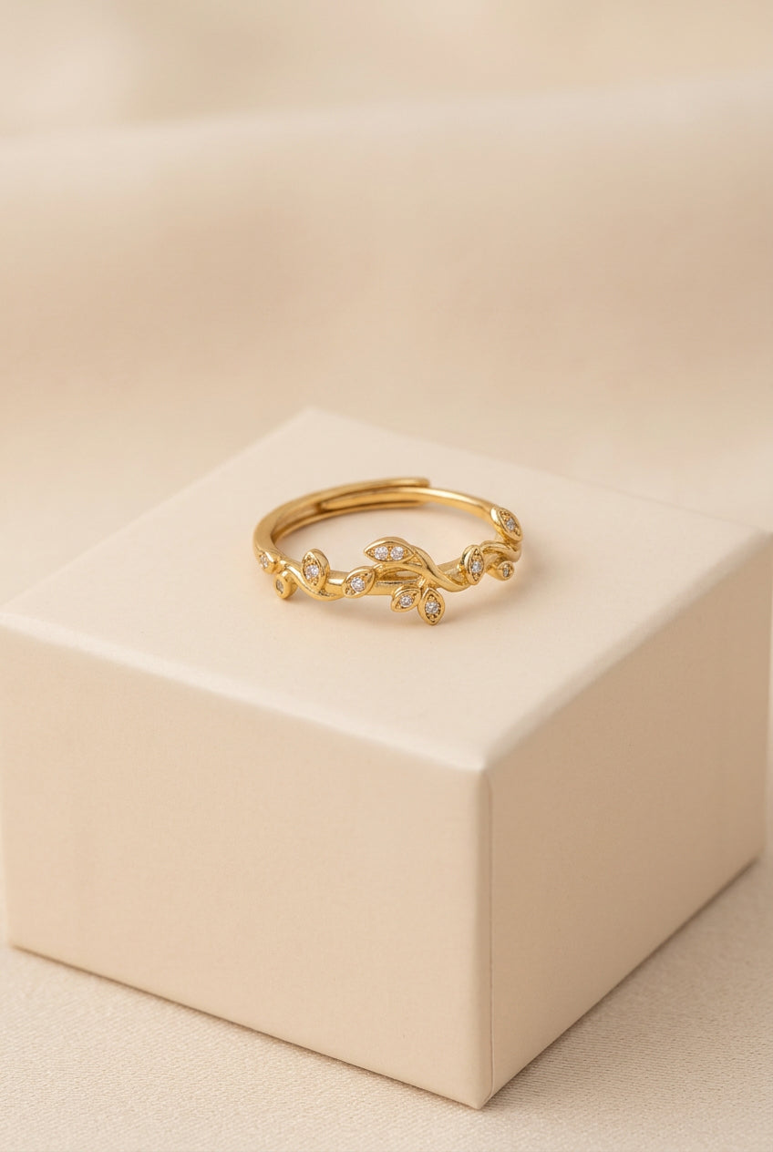 Anello intreccio di foglie
