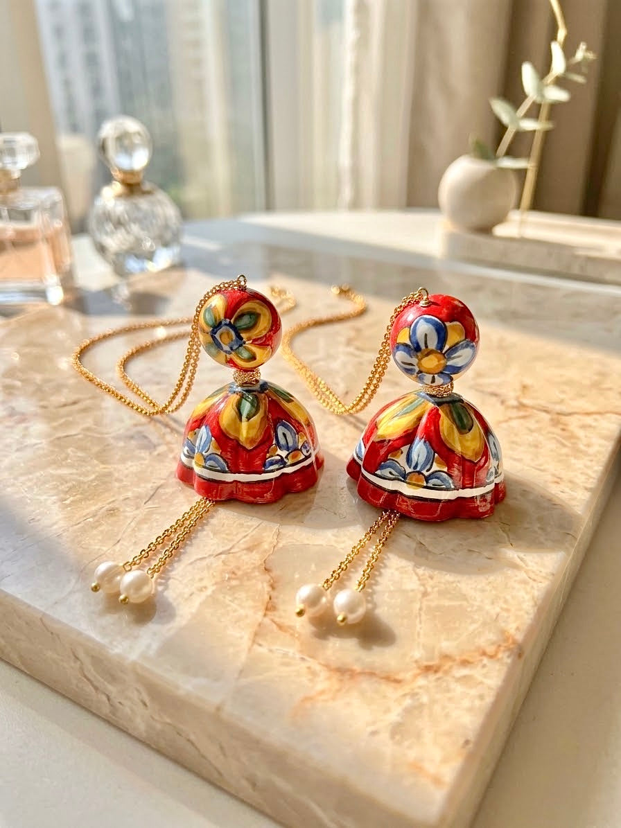 Caltagirone ceramic pendant: Ispica- “I Fimmini”