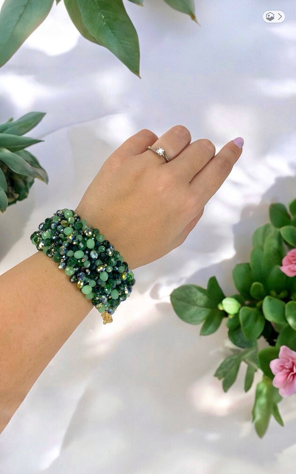 Parure verte Dea : boucles d'oreilles et bracelet