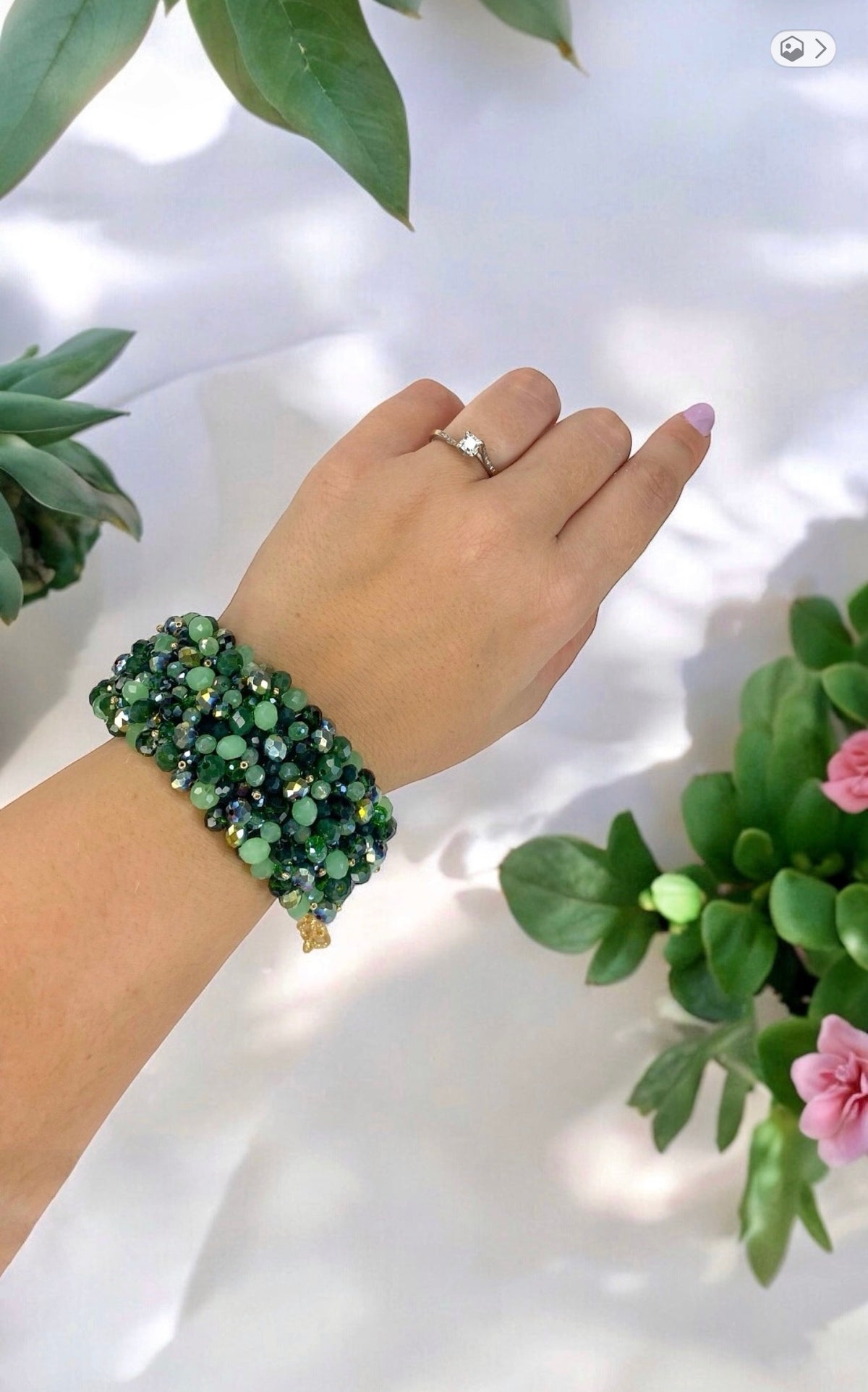 Set verde Dea: orecchini e bracciale